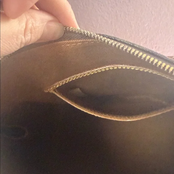 Louis Vuitton Monogram Alma - Picture 8 of 9